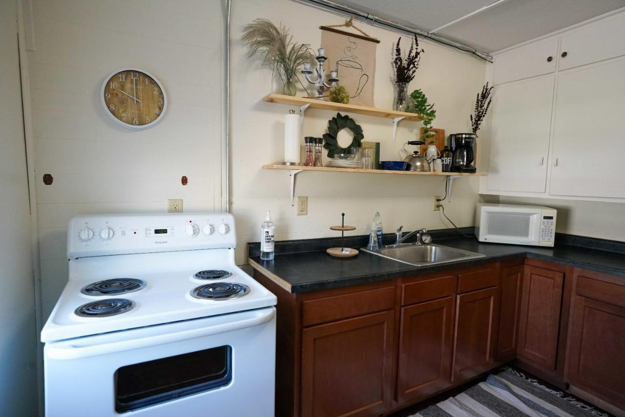 2 Bedroom Apartment Near Ndsu And Downtown ฟาร์โก ภายนอก รูปภาพ
