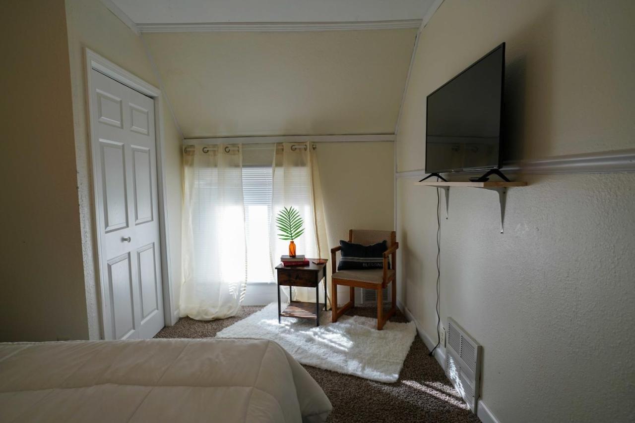 2 Bedroom Apartment Near Ndsu And Downtown ฟาร์โก ภายนอก รูปภาพ
